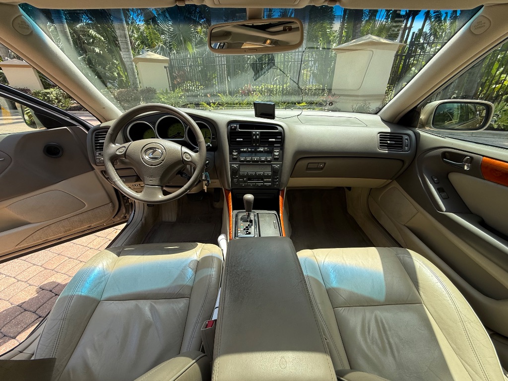 2001 Lexus GS 300 photo