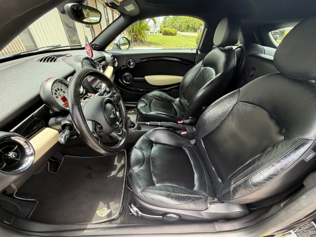 2012 MINI Cooper - $6,500