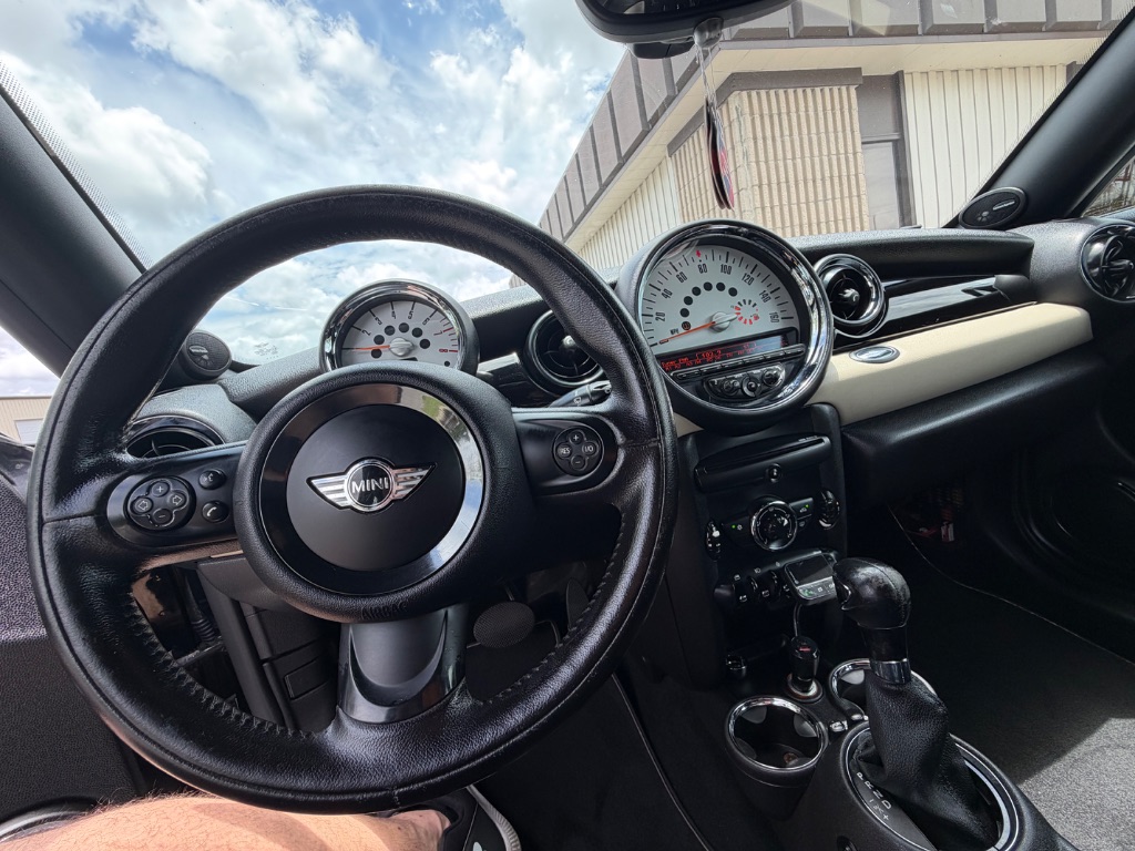 2012 MINI Cooper - $6,500