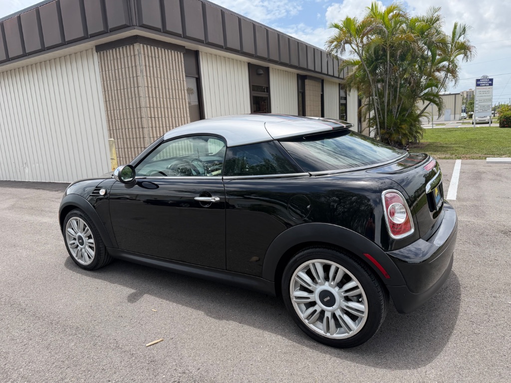 2012 MINI Cooper - $6,500