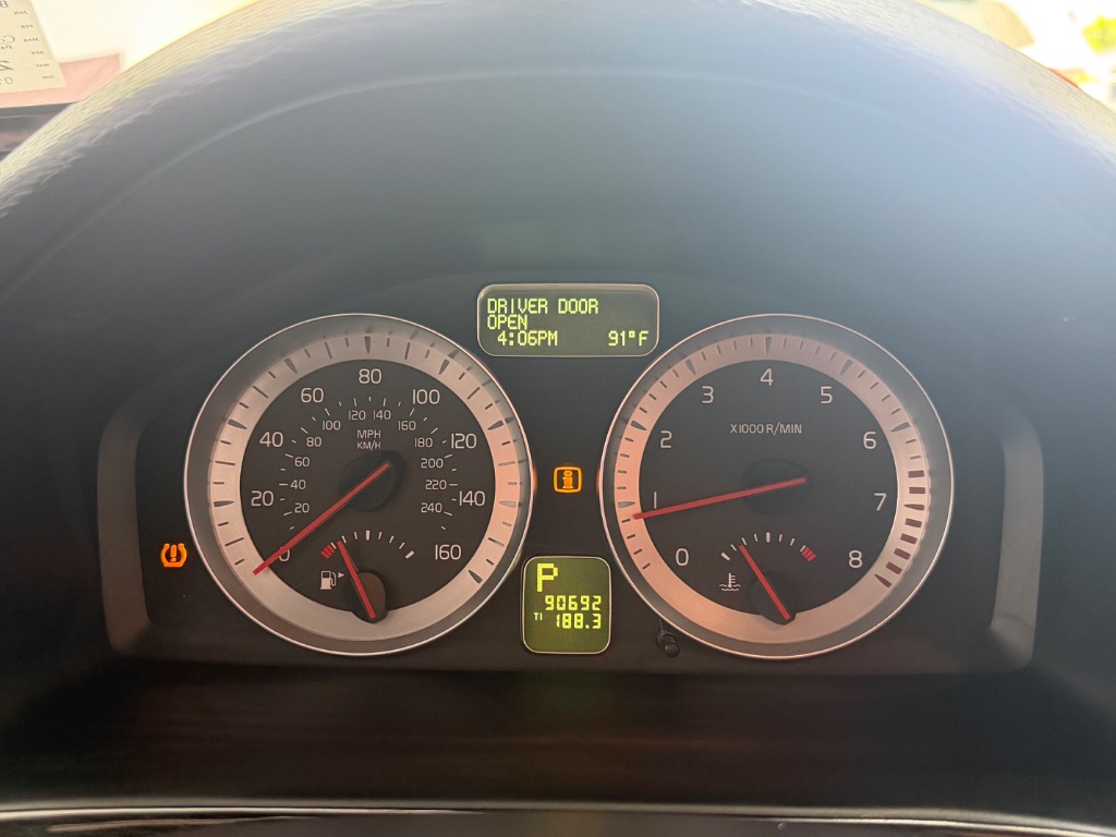 2011 Volvo C70 - $9,600