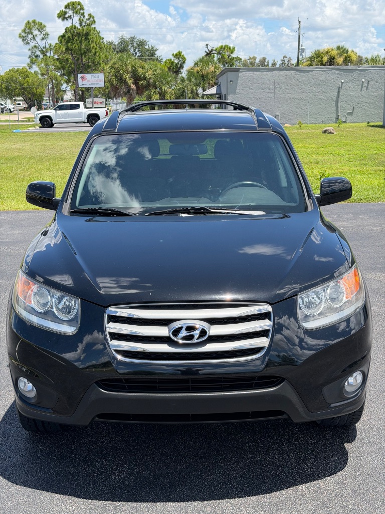 2012 Hyundai Santa Fe - $5,650
