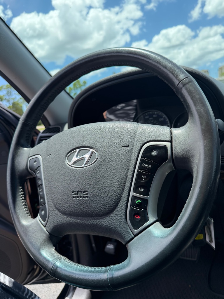 2012 Hyundai Santa Fe - $5,650