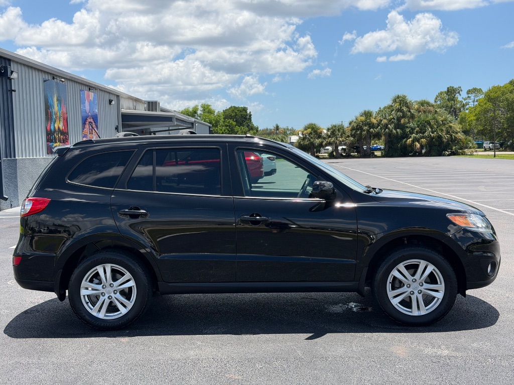 2012 Hyundai Santa Fe - $5,650