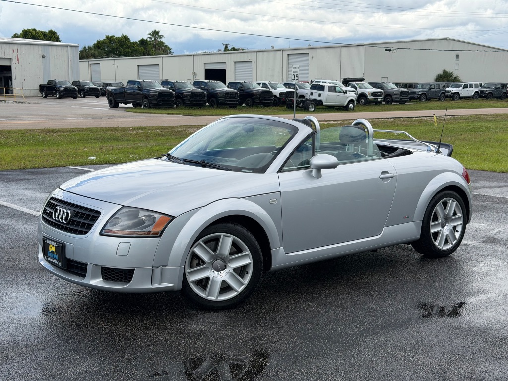 2004 Audi TT