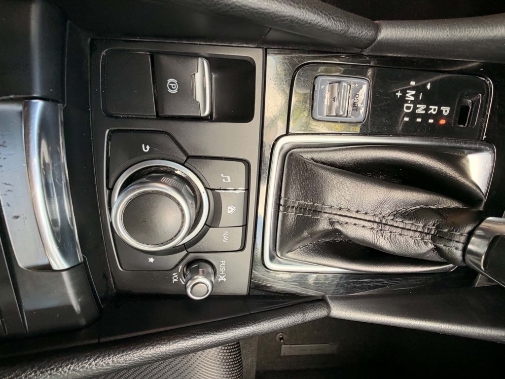 2018 MAZDA MAZDA3 - $12,900