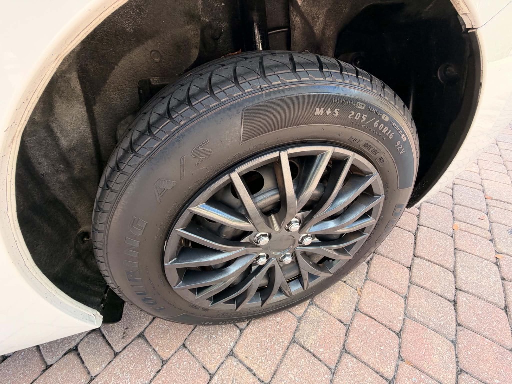 2018 MAZDA MAZDA3 - $12,900