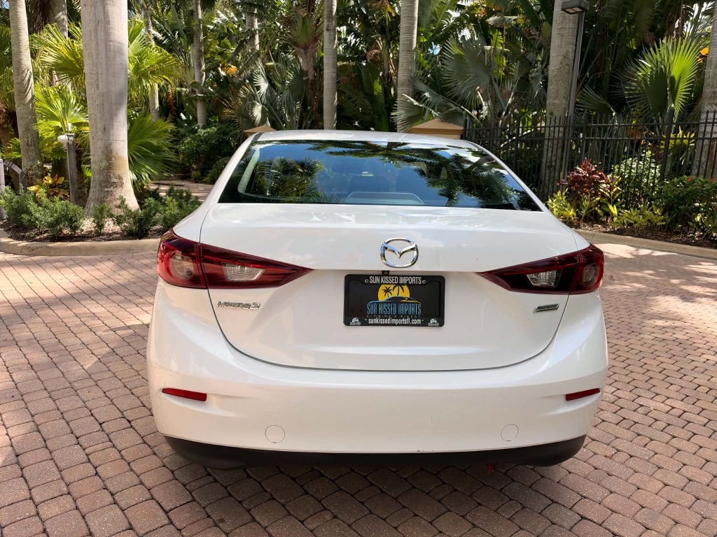2018 MAZDA MAZDA3 - $12,900