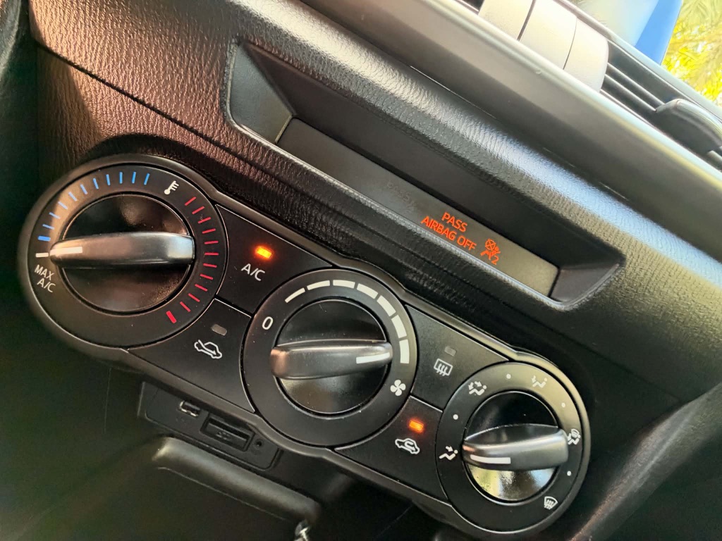 2018 MAZDA MAZDA3 - $12,900