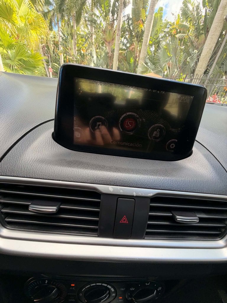 2018 MAZDA MAZDA3 - $12,900