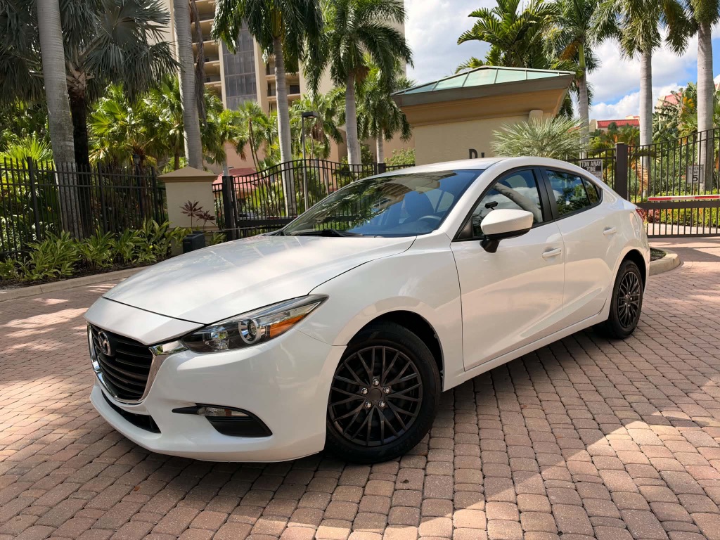 2018 MAZDA MAZDA3 - $12,900