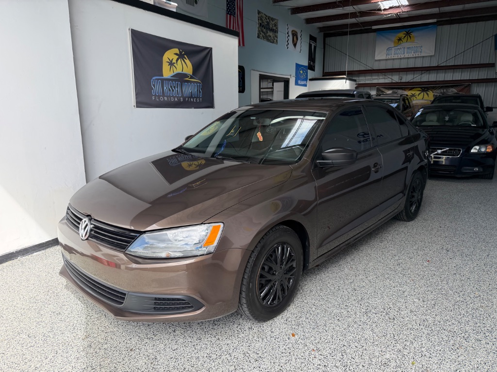 2012 Volkswagen Jetta - $6,495