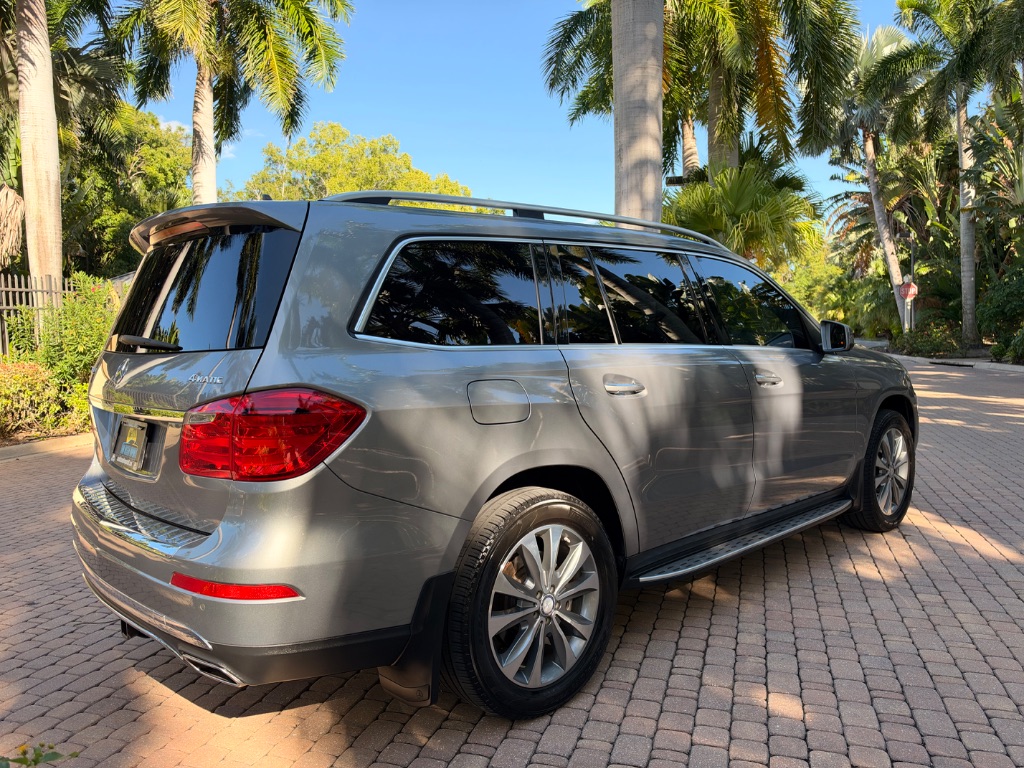 2014 Mercedes-Benz GL-Class - $12,900