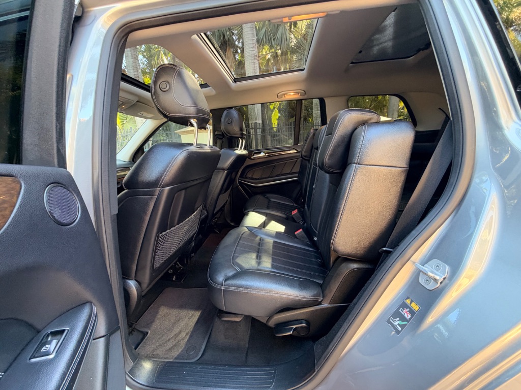 2014 Mercedes-Benz GL-Class - $12,900