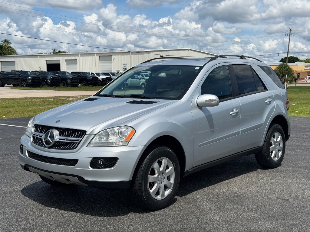 2006 Mercedes-Benz M-Class - $7,500
