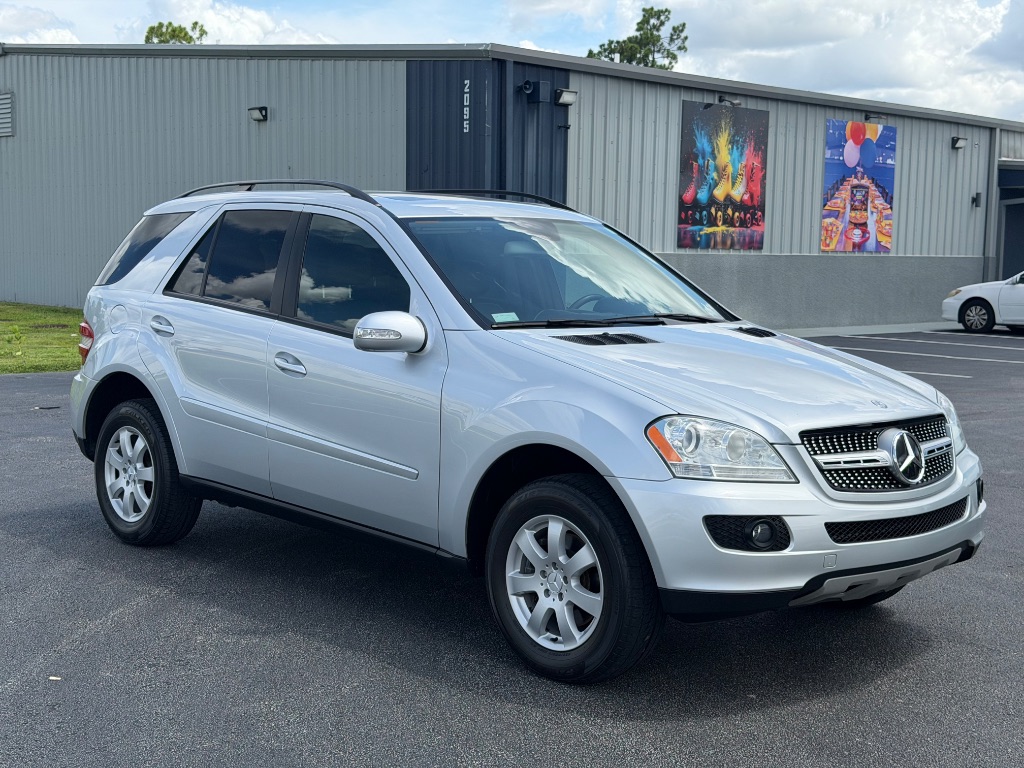 2006 Mercedes-Benz M-Class - $7,500
