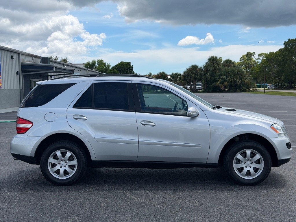 2006 Mercedes-Benz M-Class - $7,500
