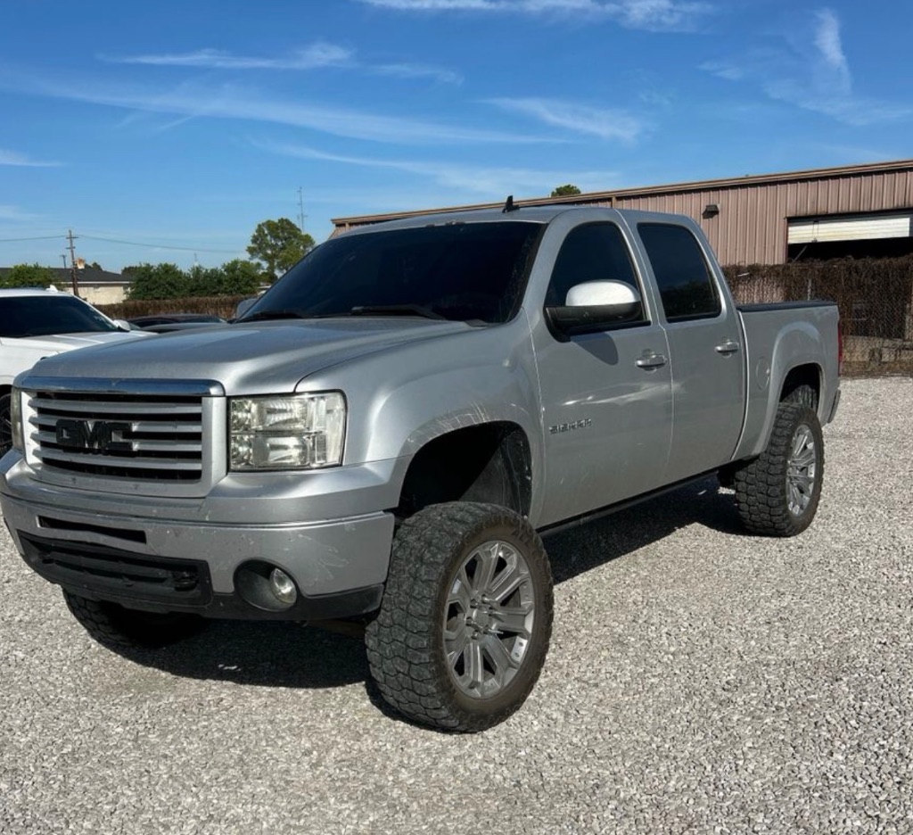 2013 GMC Sierra - $13,500