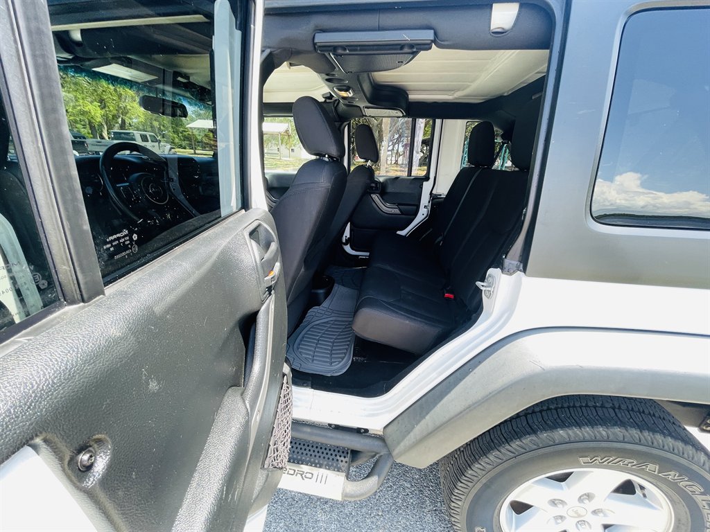 2017 Jeep Wrangler Unlimited Sport photo