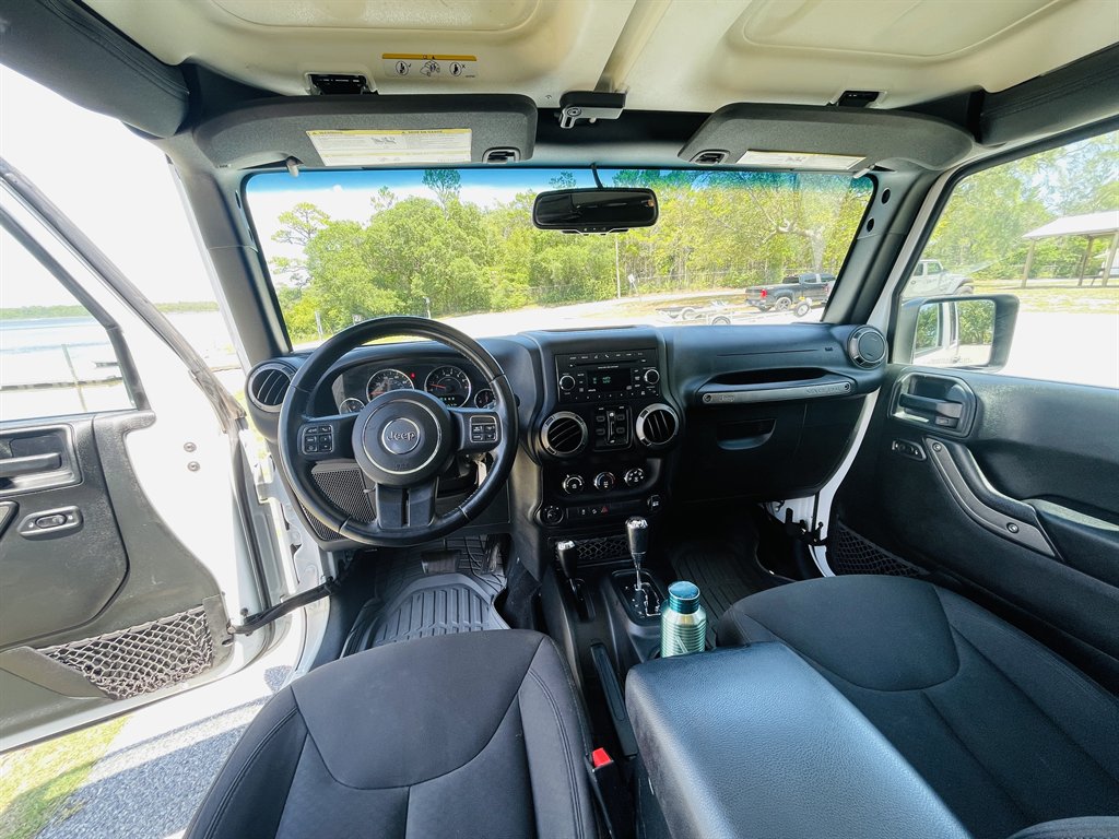 2017 Jeep Wrangler Unlimited Sport photo