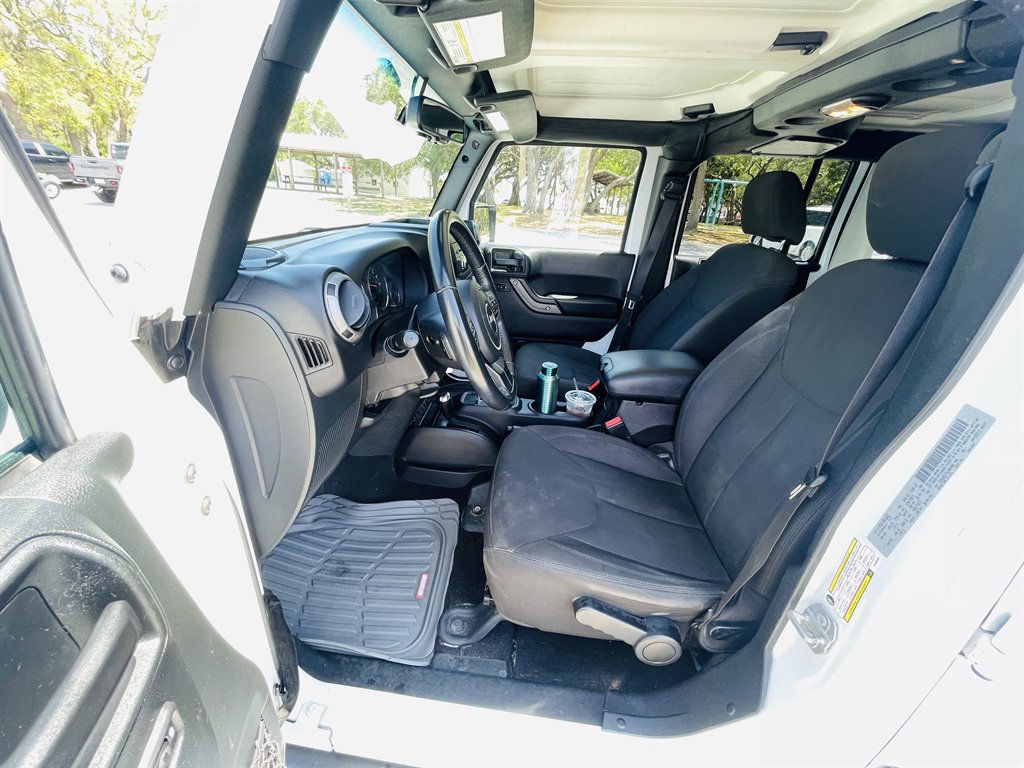 2017 Jeep Wrangler Unlimited Sport photo