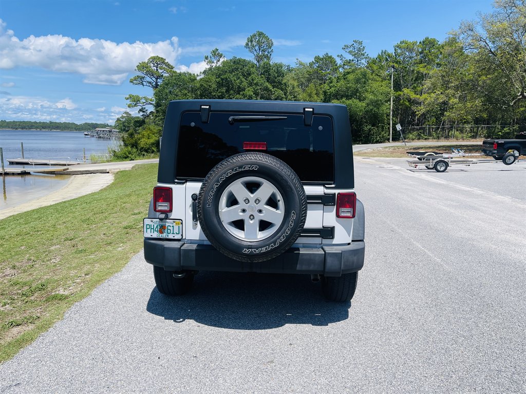 2017 Jeep Wrangler Unlimited Sport photo