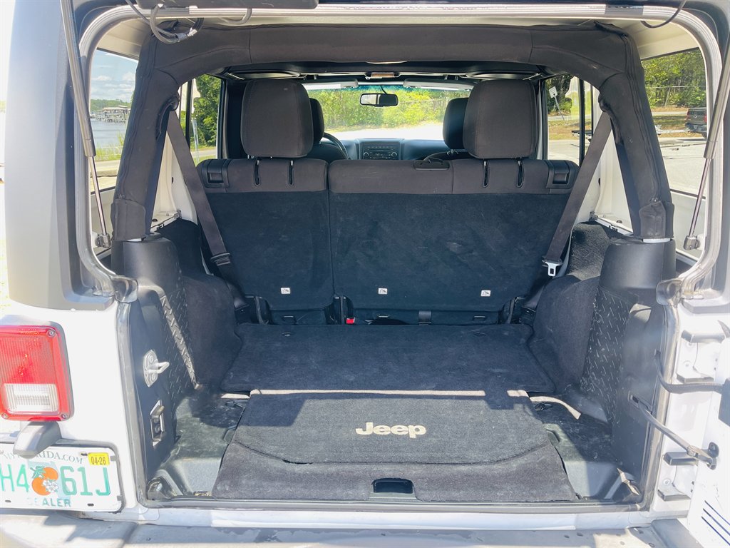 2017 Jeep Wrangler Unlimited Sport photo