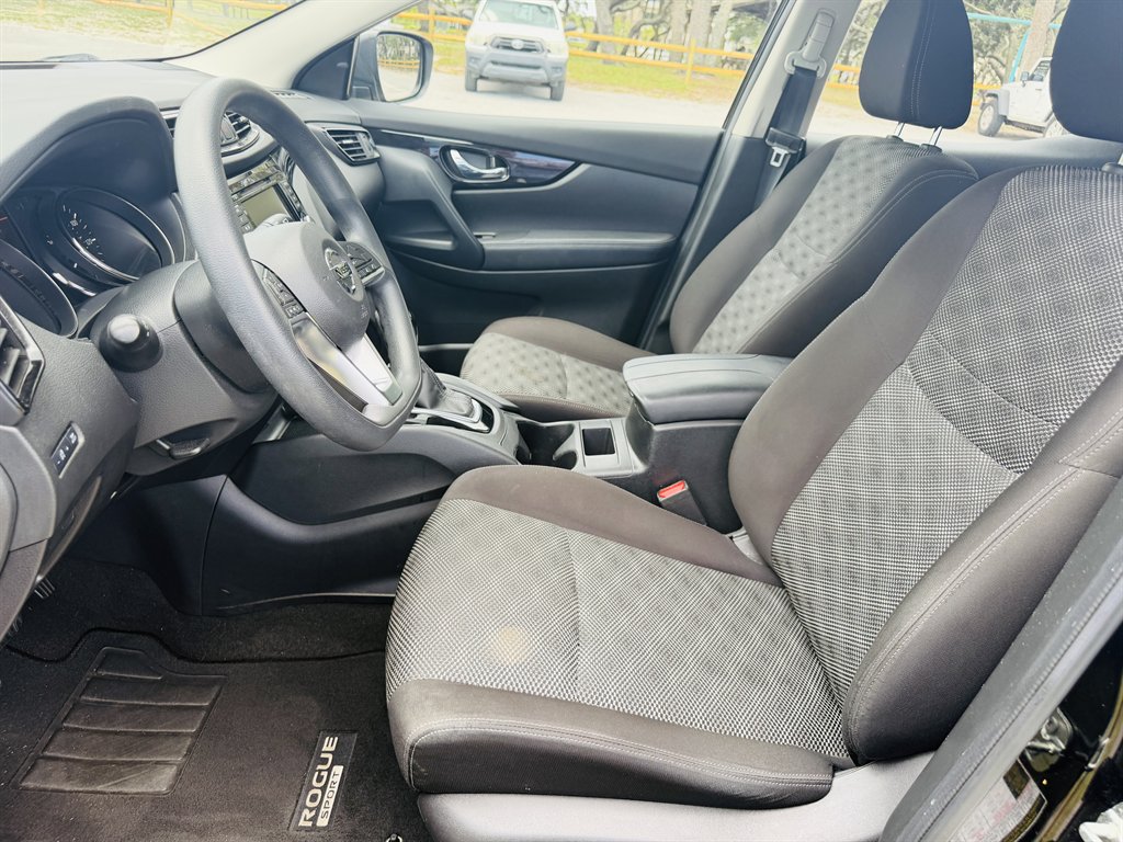 2020 Nissan Rogue - $15,999
