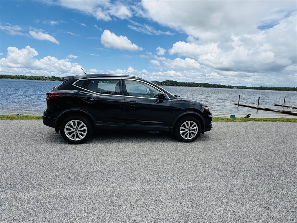 2020 Nissan Rogue - $15,999