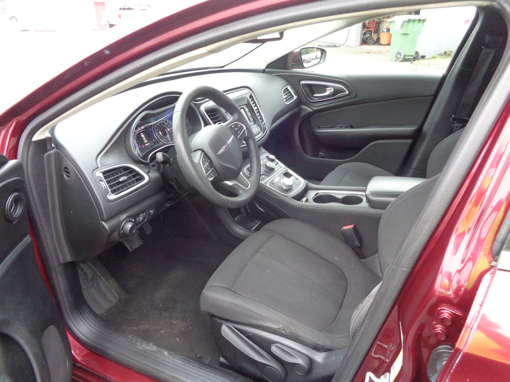 2015 Chrysler 200