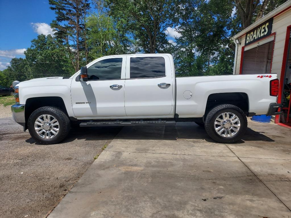 2019 Chevrolet Silverado 2500 W/T photo