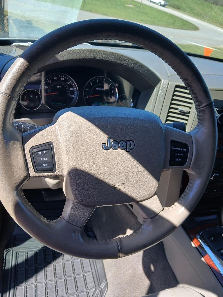 2005 Jeep Grand Cherokee Limited photo