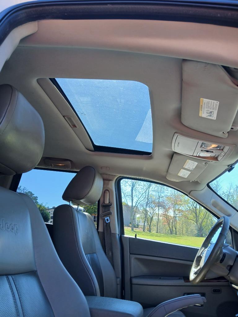 2005 Jeep Grand Cherokee Limited photo