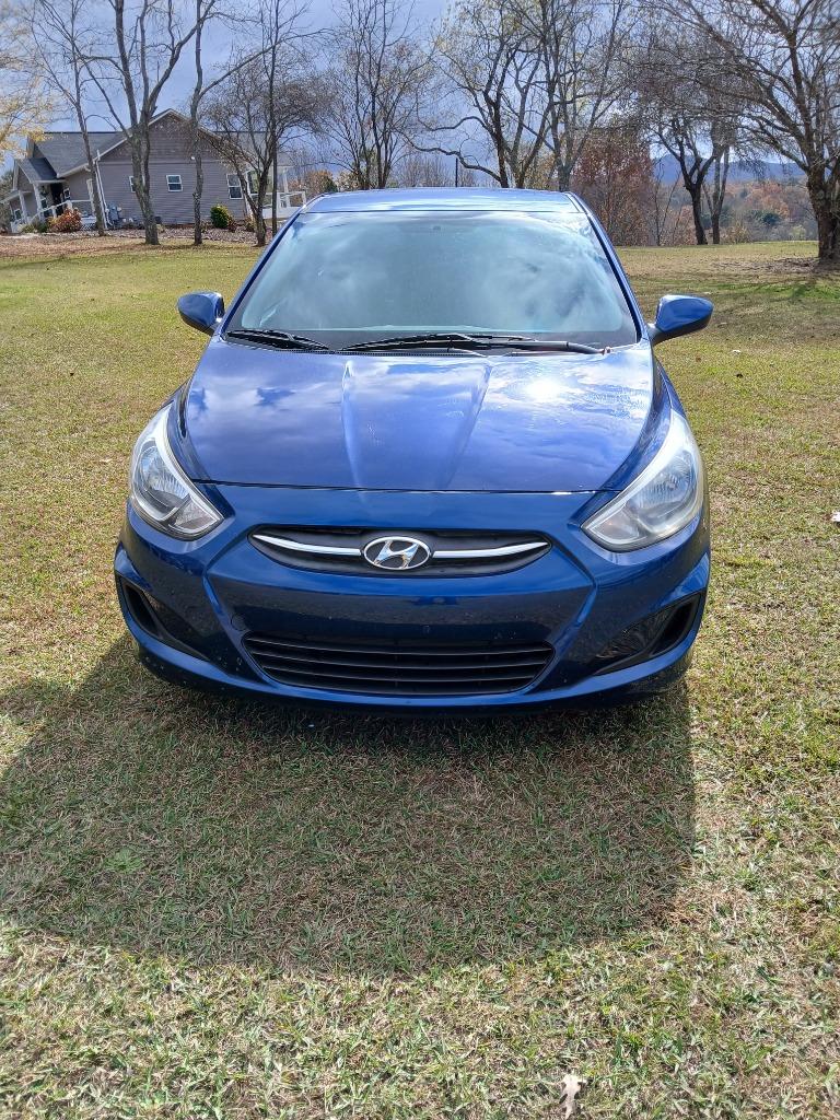 2015 Hyundai Accent GS photo