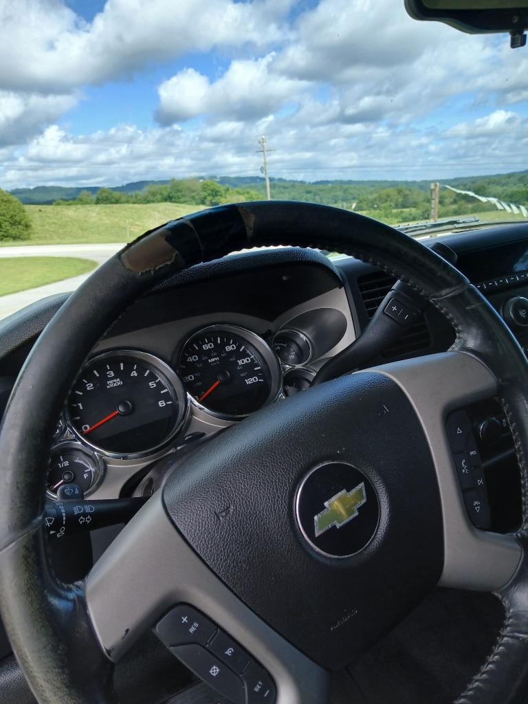 2013 Chevrolet Silverado 1500 - $12,500