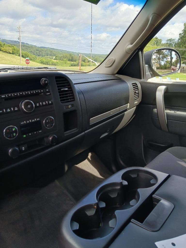 2013 Chevrolet Silverado 1500 - $12,500