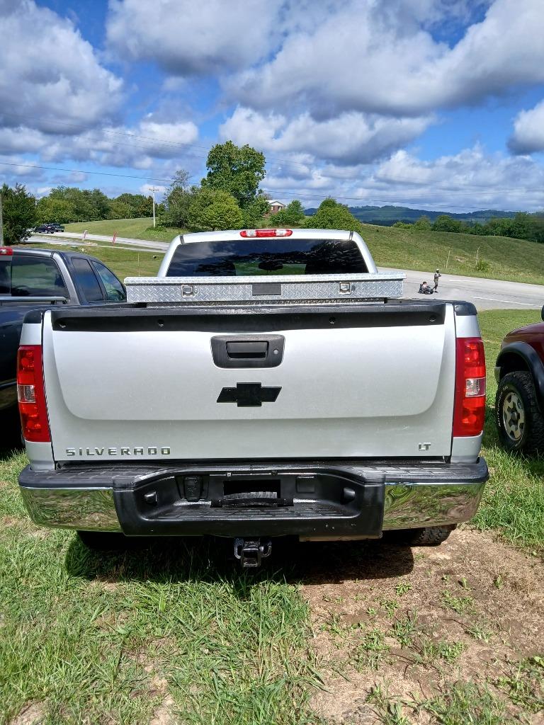 2013 Chevrolet Silverado 1500 - $12,500