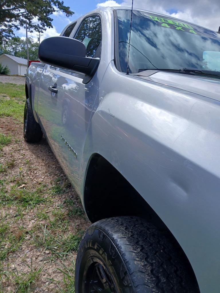 2013 Chevrolet Silverado 1500 - $12,500