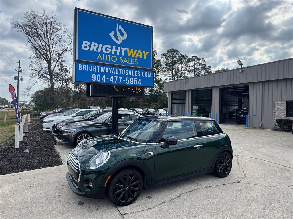 2018 MINI Cooper  photo