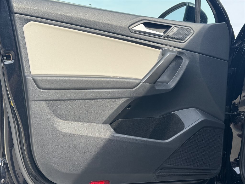 2021 Volkswagen Tiguan - $15,900
