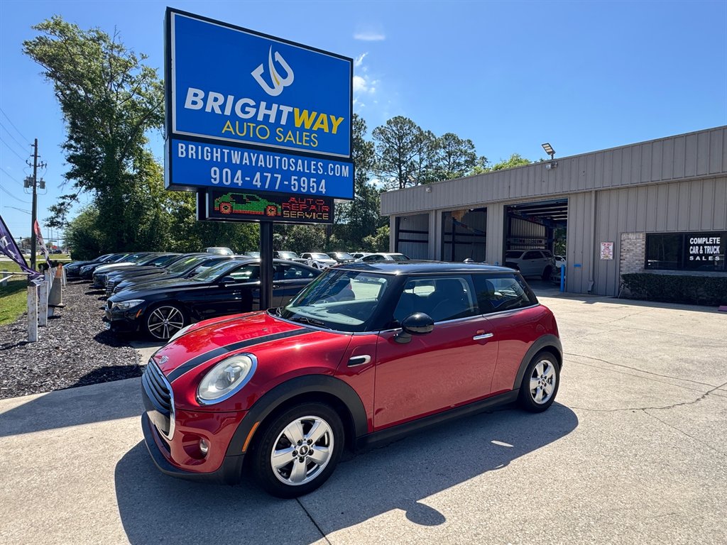 2018 MINI Hardtop - $12,900