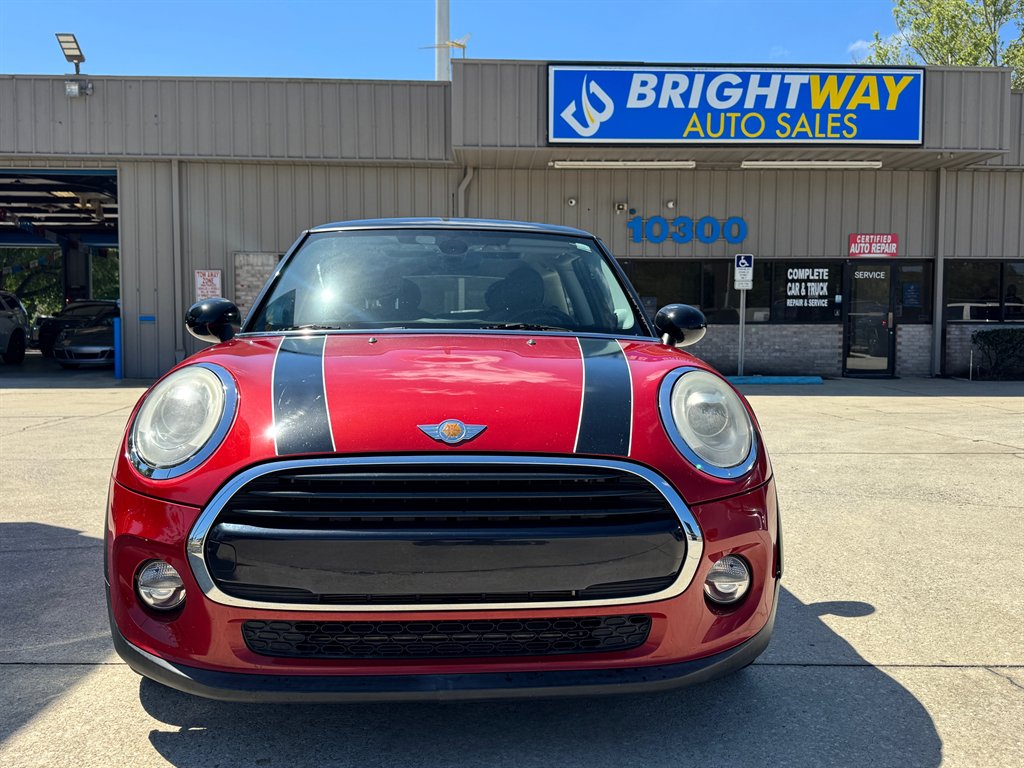 2018 MINI Hardtop - $12,900