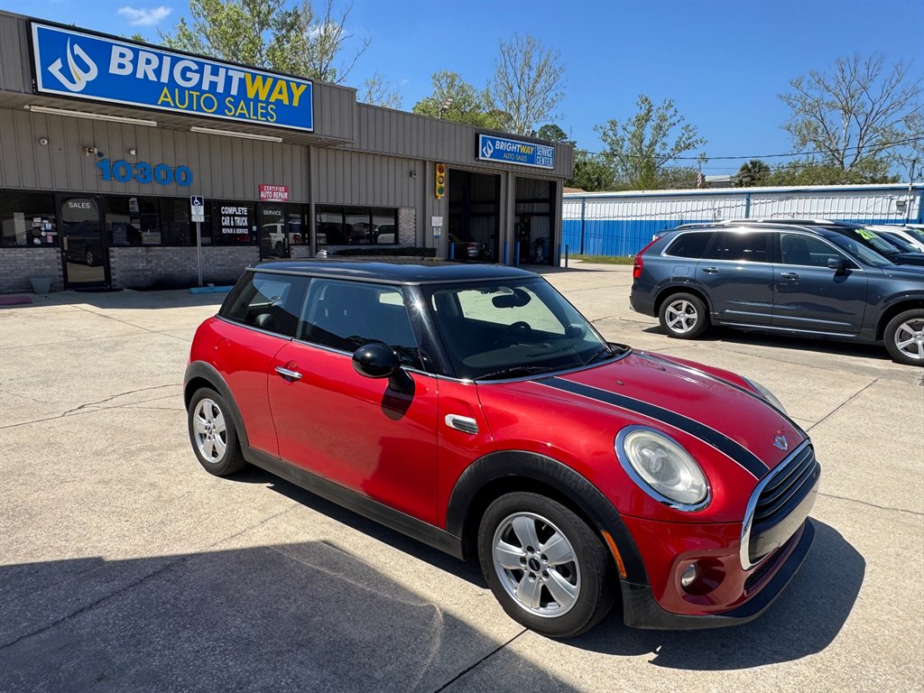 2018 MINI Hardtop - $12,900