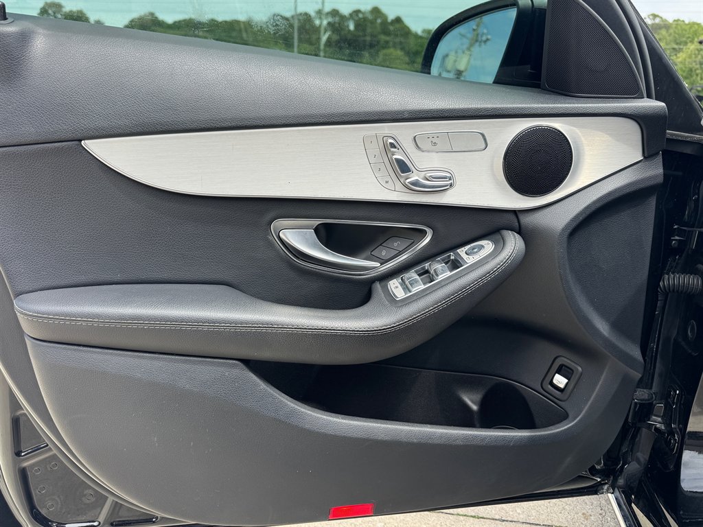 2019 Mercedes-Benz C-Class - $15,900