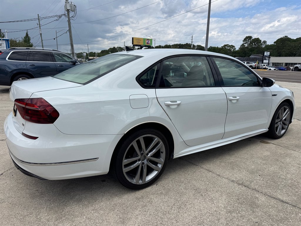 2018 Volkswagen Passat - $11,900