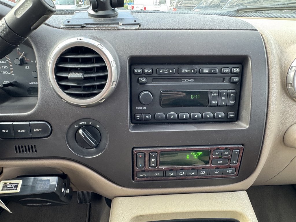 2003 Ford Expedition - $6,900