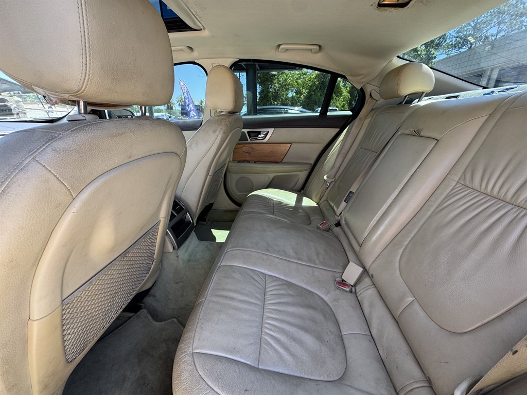 2009 Jaguar XF - $5,900