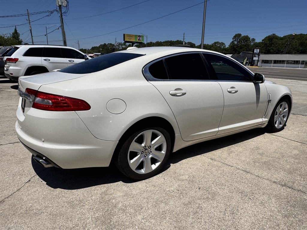 2009 Jaguar XF - $5,900