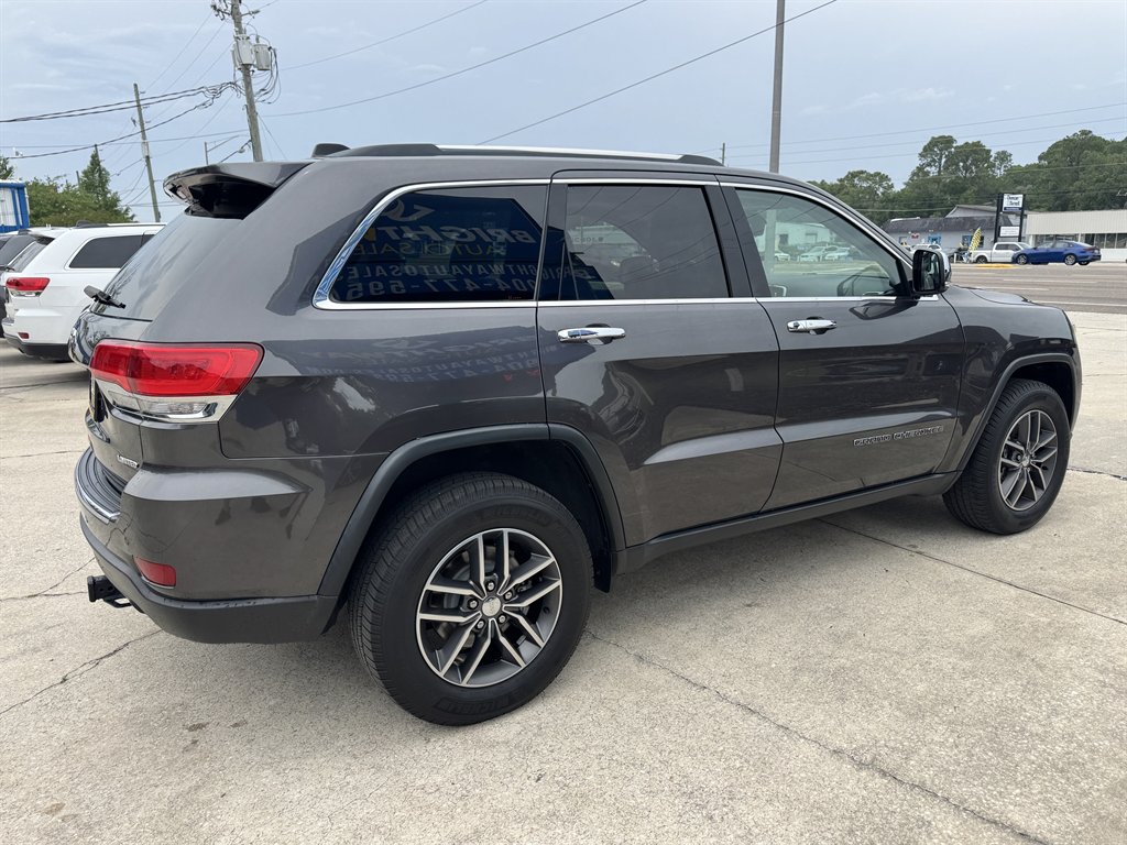 2018 Jeep Cherokee - $14,900