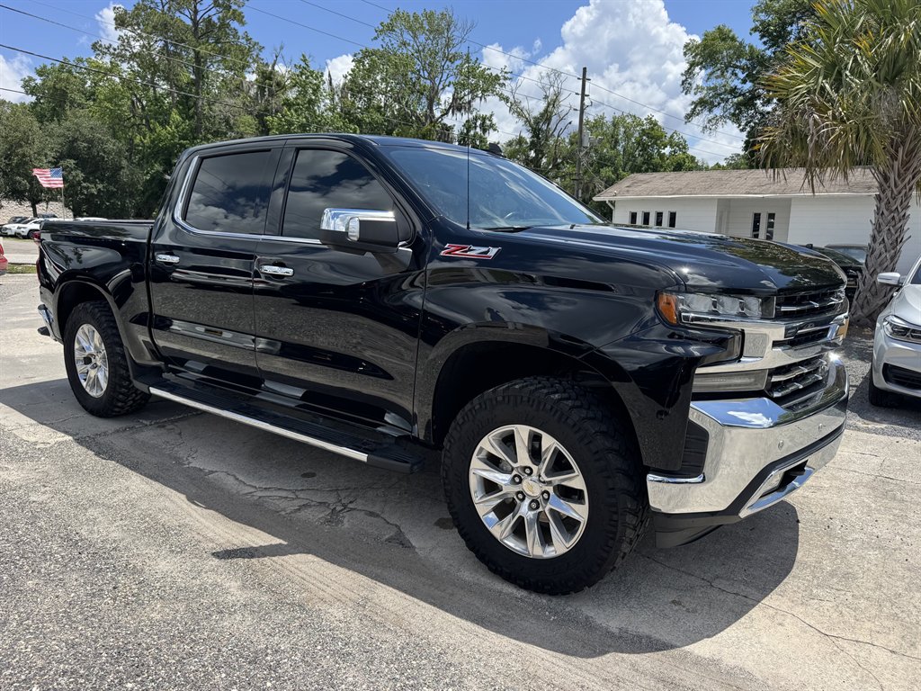 2021 Chevrolet Silverado - $35,900